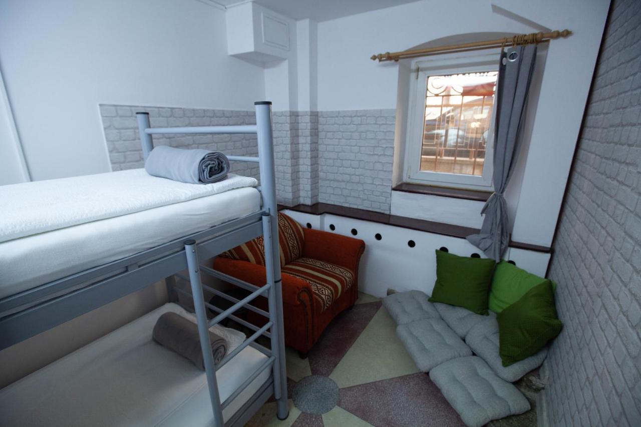 Oradea Central Hostel Zewnętrze zdjęcie