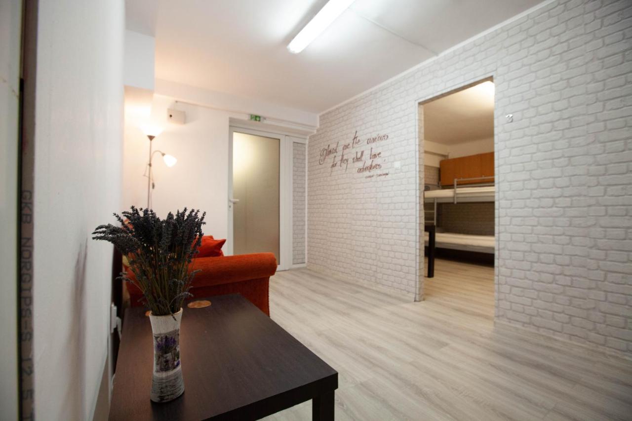 Oradea Central Hostel Zewnętrze zdjęcie